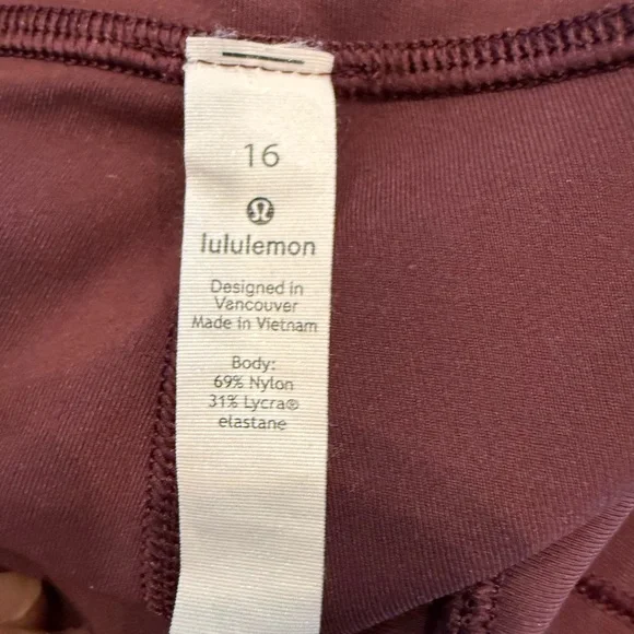 Lululemon women’s leggings 5 pairs size 16 EUC - Picture 6 of 6